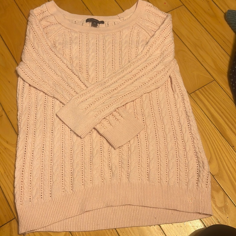 American Eagal pink sweater